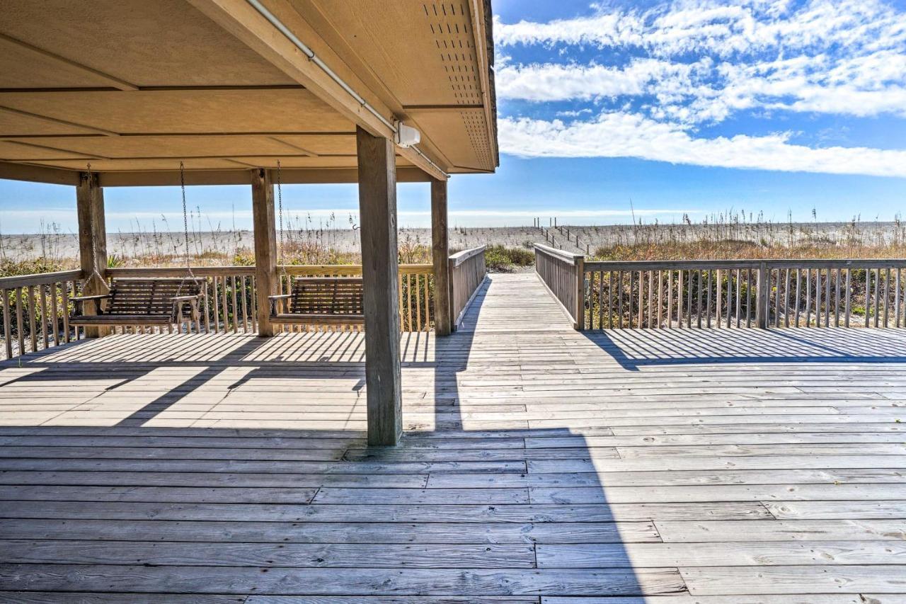 Oak Island Beachfront Condo With Community Pool Esterno foto