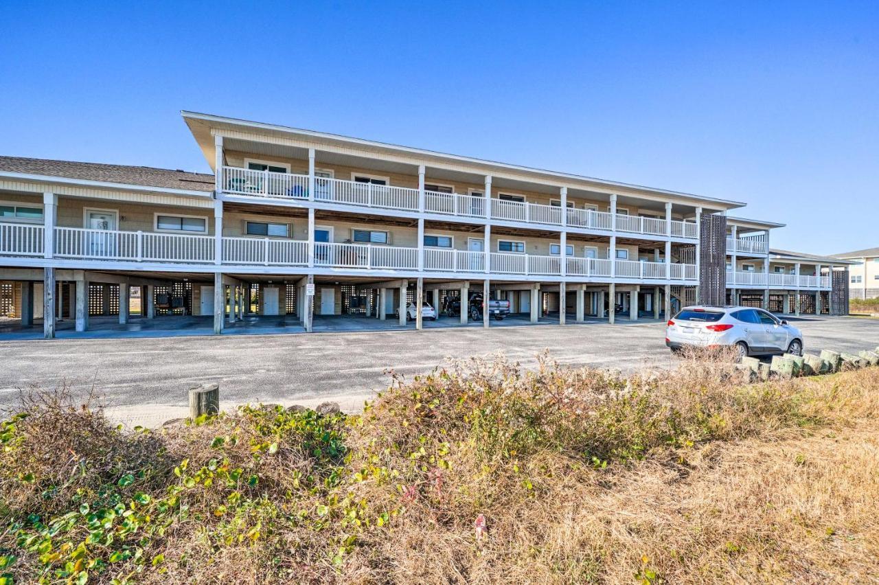 Oak Island Beachfront Condo With Community Pool Esterno foto