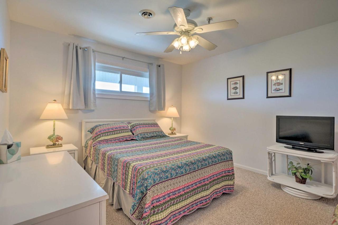 Oak Island Beachfront Condo With Community Pool Esterno foto