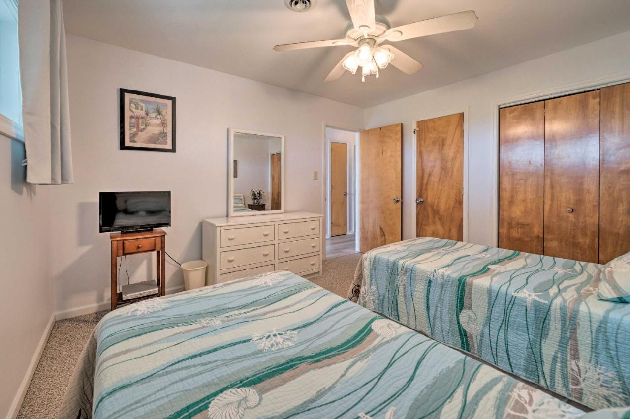 Oak Island Beachfront Condo With Community Pool Esterno foto