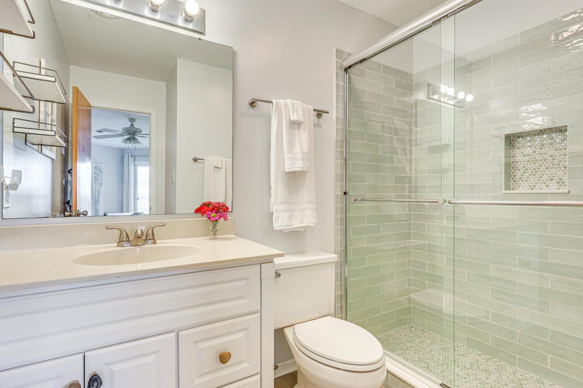 Oak Island Beachfront Condo With Community Pool Esterno foto