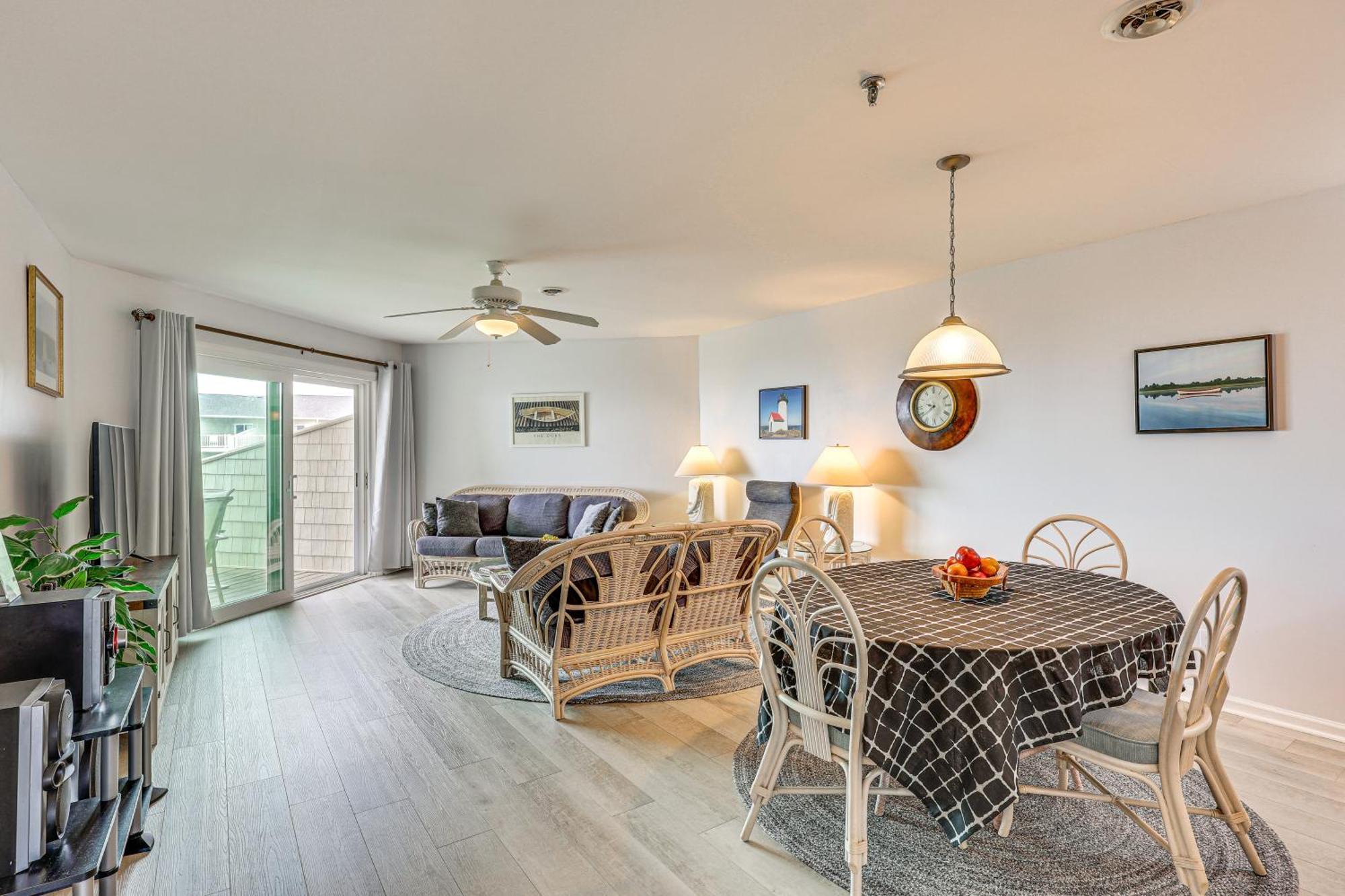 Oak Island Beachfront Condo With Community Pool Esterno foto